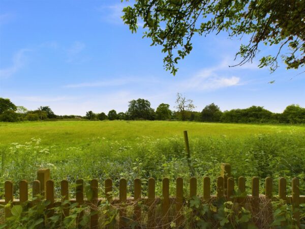 Fields Holme, Main Street, Normanton On Soar, LE12 5HB